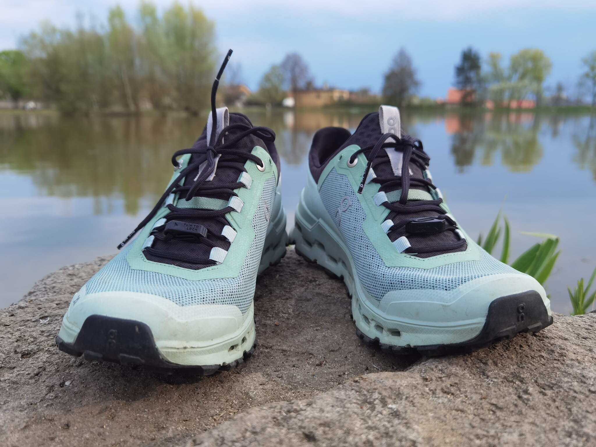 on-running-cloud-ultra-detail on-running-cloud-ultra-detail svršku