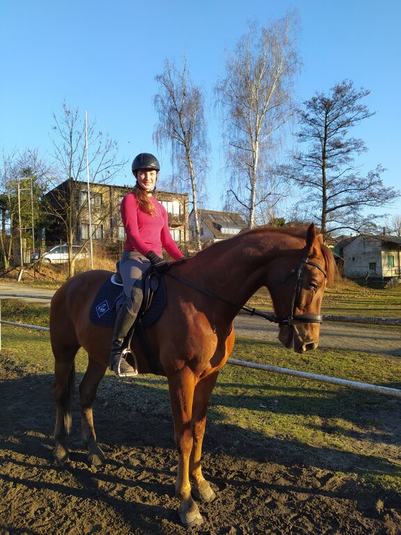 Recenze Craft CORE DRY ACTIVE COMFORT LS W Dámské triko Craft CORE DRY ACTIVE COMFORT LS W - hřeje dostatečně