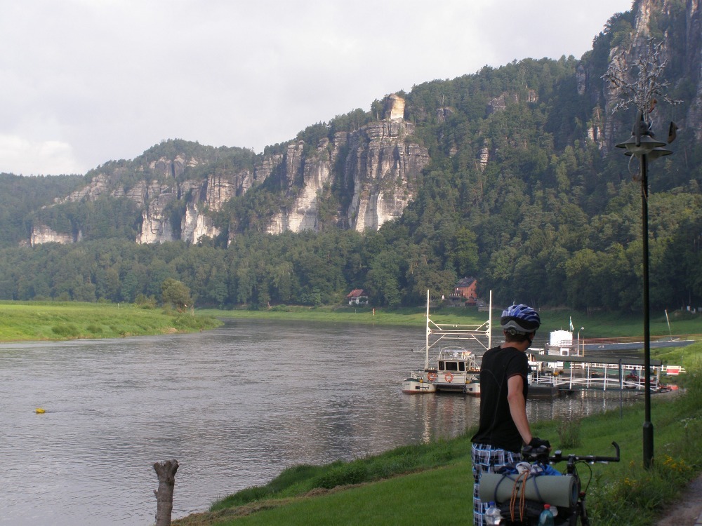 Etapa s krásnými skalnatými věžemi Saského Švýcarska