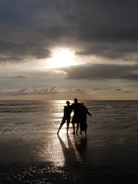 po mořském dně zpět na pláž