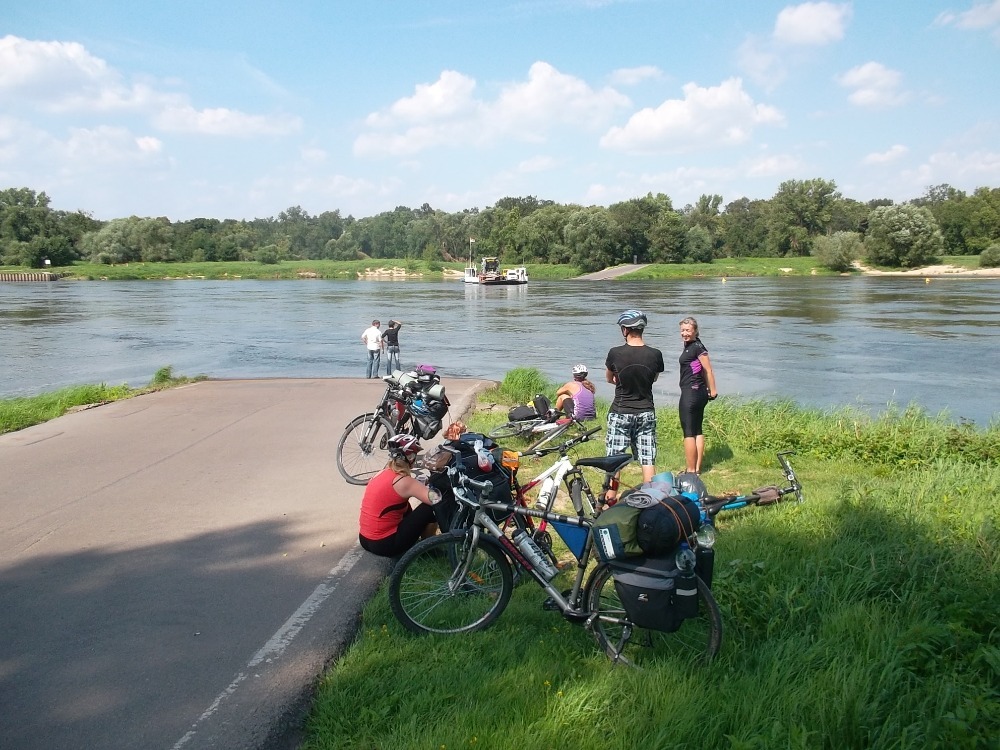 čekáme na přívoz