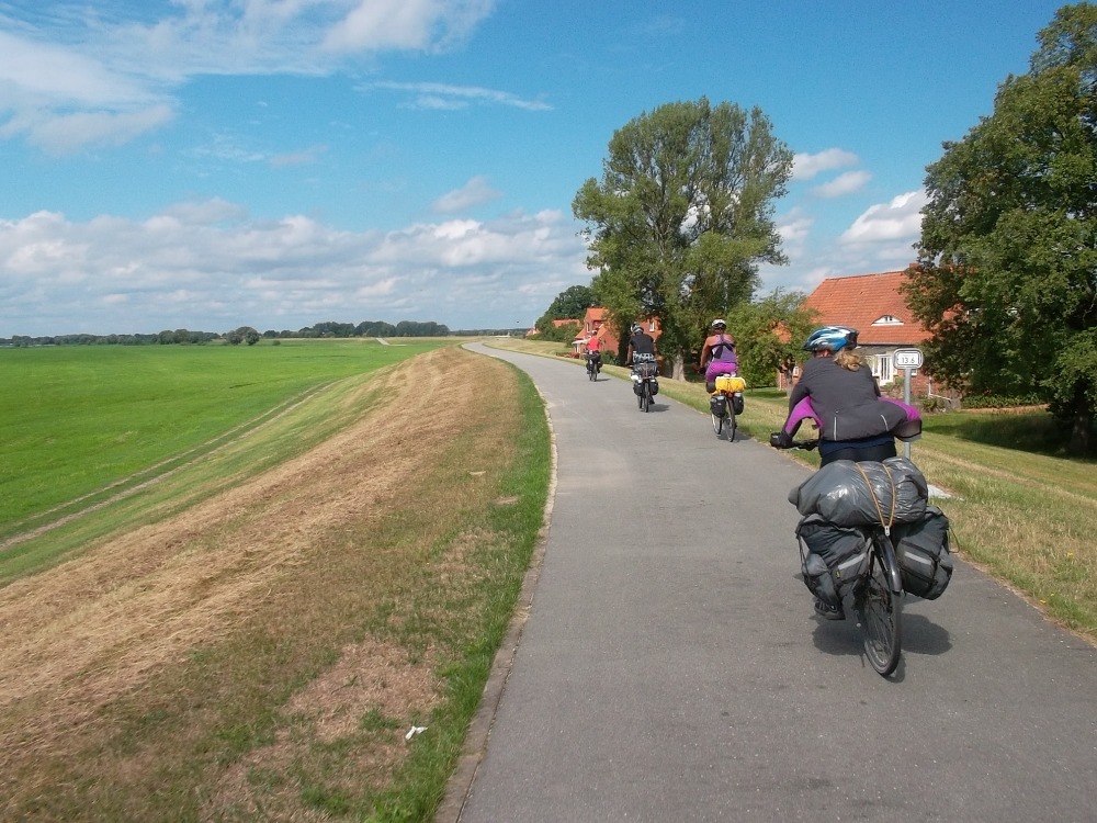 cyklostezka podél Labe