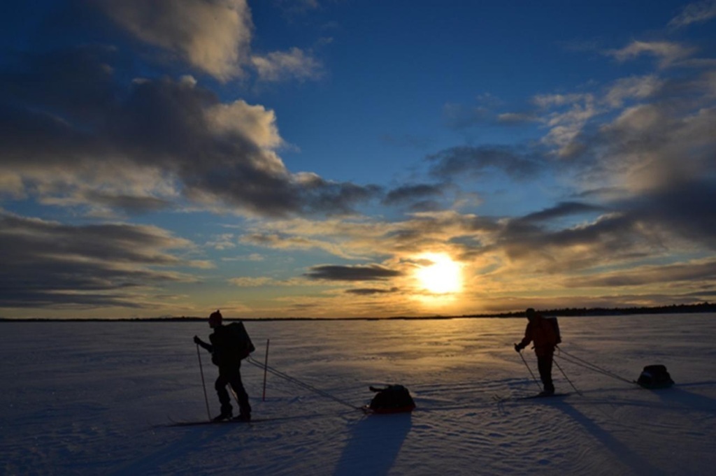 Přechod zamrzlého jezera