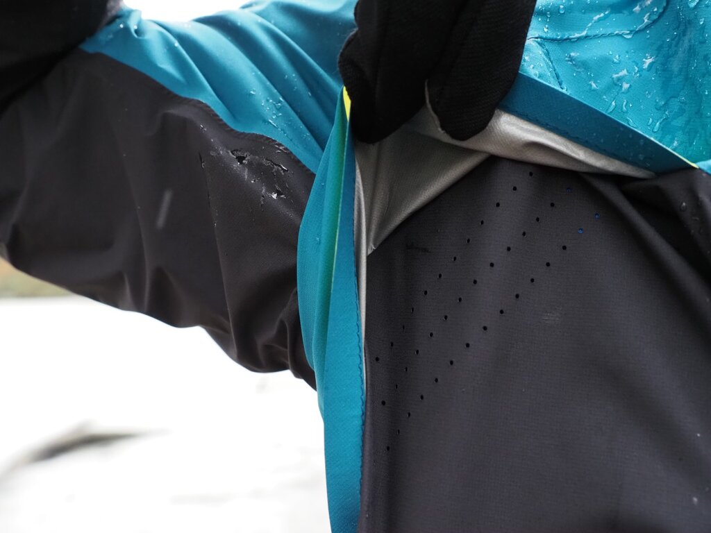 Recenze bundy Dynafit Alpine GTX M JKT Recenze bundy Dynafit Alpine GTX M JKT