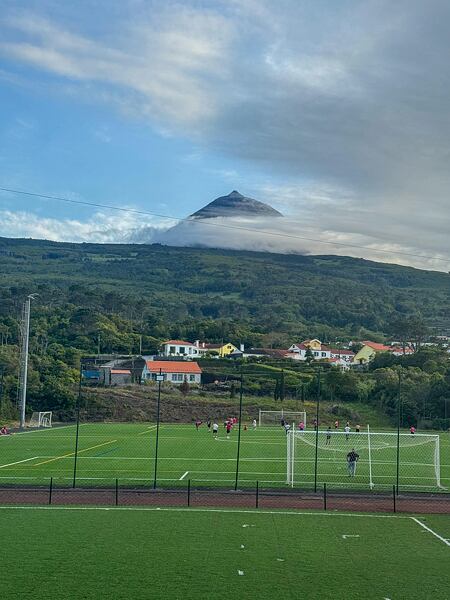Azory - majestátní hora Mount Pico láká ze všech stran