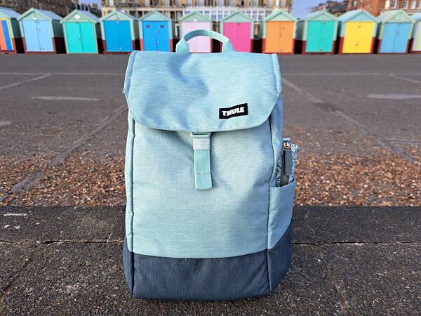 Thule Lithos 16 - jednoduchý design, precizní zpracování