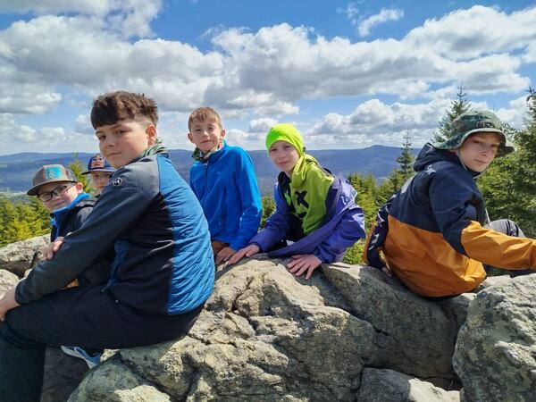 Děti ze ZŠ Černilov na výletě v rámci projektu Stezka Českem pro školy