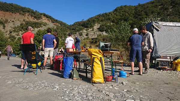 Albánie, Expedice Neuron Atmos 2024 - bascecamp, dopolední přípravy