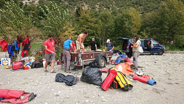 Albánie, Expedice Neuron Atmos 2024 - balení komplikoval vítr