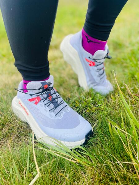 Dámské běžecké boty Salomon Ultra Glide 3 – lehké boty, které propojují pohodlí, přilnavost, tlumení a dynamiku na dlouhé vzdálenosti