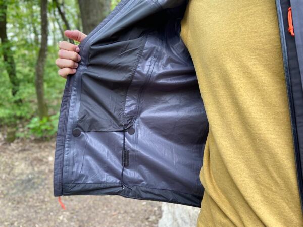 Pánská bunda Patagonia Boulder Fork Rain - stahovací šňůrka dolního lemu bundy