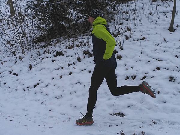 Kalhoty Ronhill M Tech Winter Tight Man – teplé, měkké a pohodlné legíny pro chladné dny