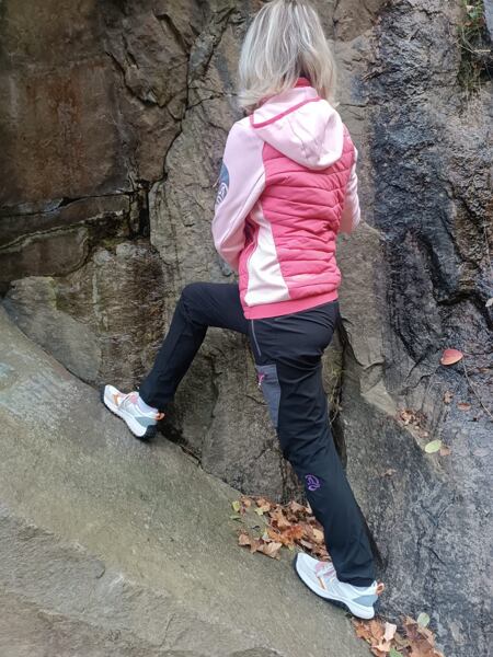 Dámské boty KEEN KS86 W – pocit stability a jistoty kroku máte i v lehkém terénu