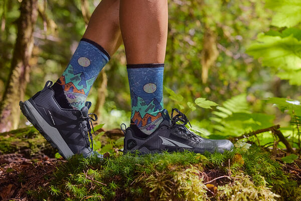 Na výlety do přírody jsou nejvíce vhodné merino Smartwool ponožky s výškou crew nebo mid crew