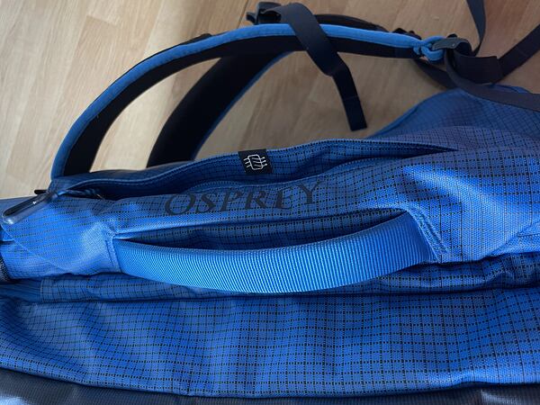 Taška Osprey Transporter Squffel 44 Uni – odvětrávaní horního vstupu do tašky