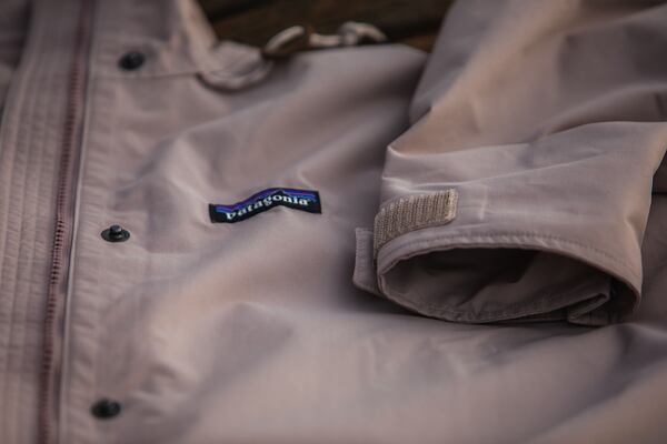 Bunda Patagonia W Outdoor Everyday Rain JKT Lady – rukávy jdou stáhnout na suchý zip