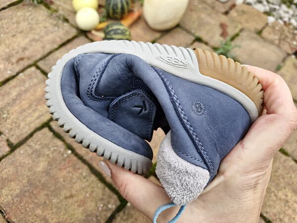 Dětské boty KEEN KNX MIDDIE YOUTH – bota je ohebná do všech směrů a zároveň má dostatečně pevnou podešev pro tvrdé městské povrchy