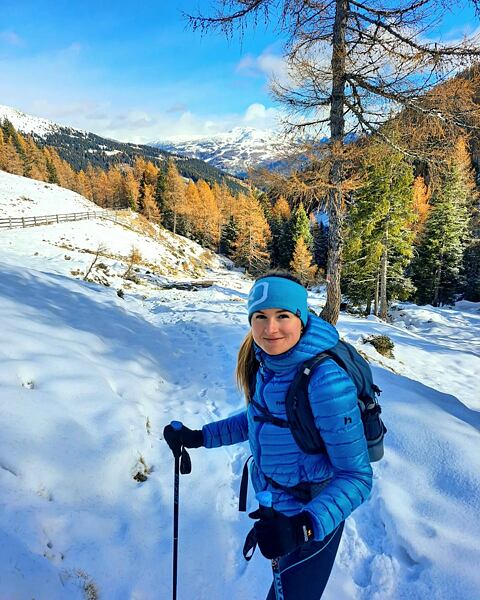 Dámská bunda Hannah ARY –  spodní kraj bundy, rukávy i lem kapuce jsou do gumy