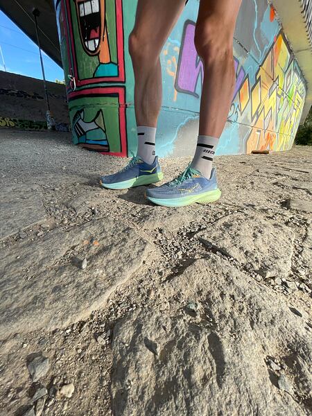 Pánské běžecké boty Hoka Mach 6 – na noze sedí perfektně, cítím v nich jistotu 